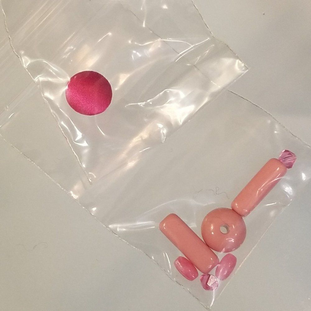 Blumarine Replacement Button With Pink Color Beads - Picture 2 of 4